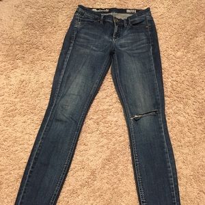 Madewell skinny jeans 25”x 32”